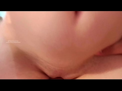 ❤️ E moe ana i roto i te rūma o taku tuahine ka oho ake ahau ❤ Porno i mi.com-milf-300.ru ❤